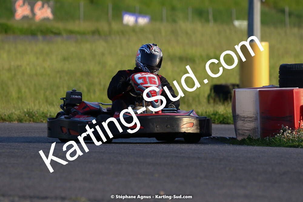 07/05/2022 : Endurance Loisir Les Razbitumes pour “1 maillot pour la vie” & Les Socio Esthéticiennes (Photos Stéphane Agnus) 2022 — karting