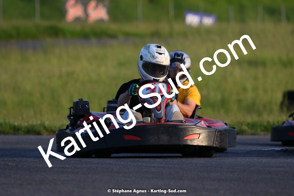 07/05/2022 : Endurance Loisir Les Razbitumes pour “1 maillot pour la vie” & Les Socio Esthéticiennes (Photos Stéphane Agnus) 2022 — karting