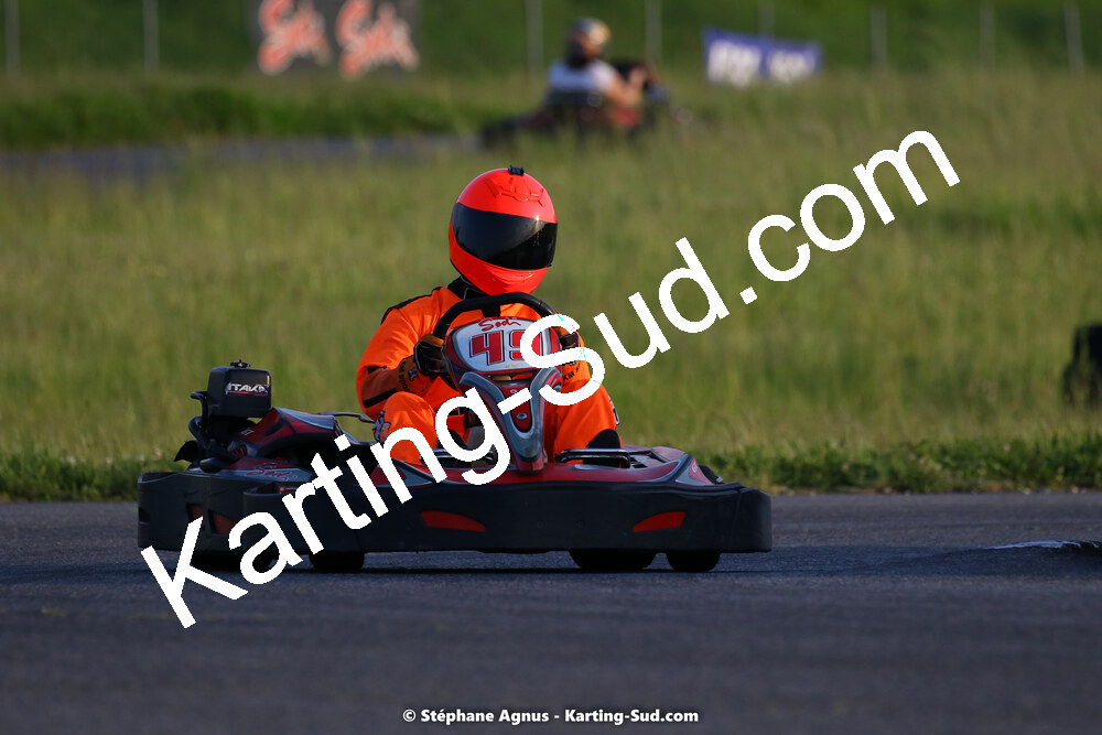 07/05/2022 : Endurance Loisir Les Razbitumes pour “1 maillot pour la vie” & Les Socio Esthéticiennes (Photos Stéphane Agnus) 2022 — karting