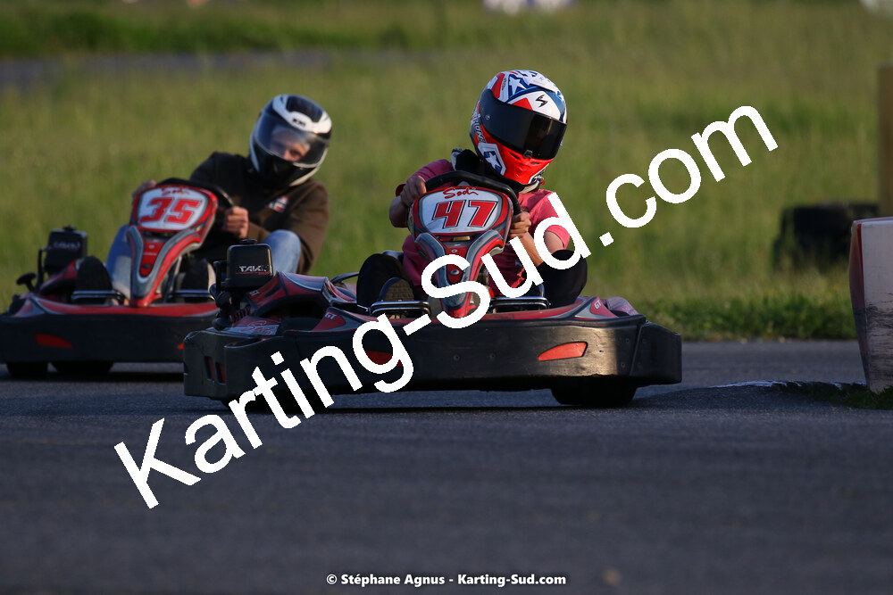 07/05/2022 : Endurance Loisir Les Razbitumes pour “1 maillot pour la vie” & Les Socio Esthéticiennes (Photos Stéphane Agnus) 2022 — karting
