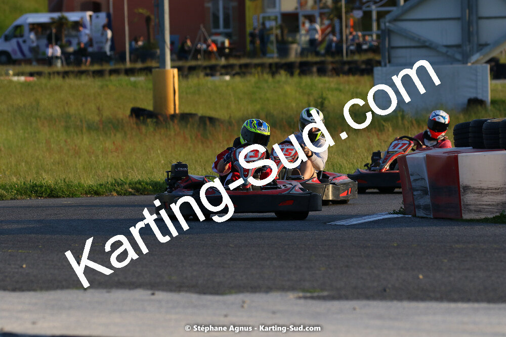 07/05/2022 : Endurance Loisir Les Razbitumes pour “1 maillot pour la vie” & Les Socio Esthéticiennes (Photos Stéphane Agnus) 2022 — karting
