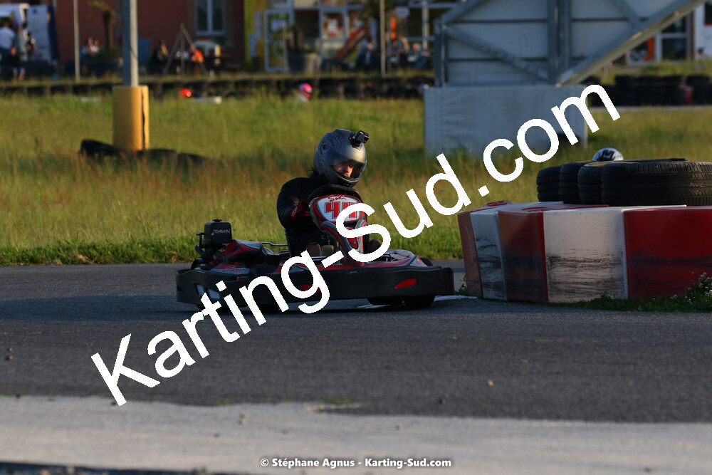 07/05/2022 : Endurance Loisir Les Razbitumes pour “1 maillot pour la vie” & Les Socio Esthéticiennes (Photos Stéphane Agnus) 2022 — karting