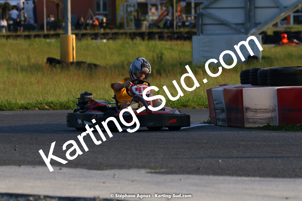 07/05/2022 : Endurance Loisir Les Razbitumes pour “1 maillot pour la vie” & Les Socio Esthéticiennes (Photos Stéphane Agnus) 2022 — karting