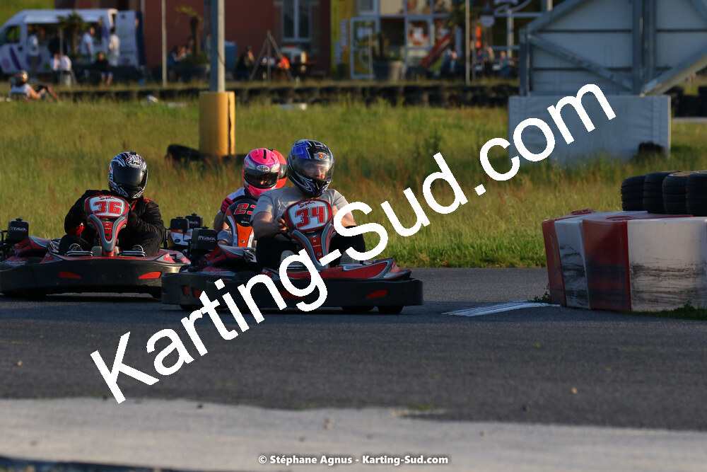 07/05/2022 : Endurance Loisir Les Razbitumes pour “1 maillot pour la vie” & Les Socio Esthéticiennes (Photos Stéphane Agnus) 2022 — karting