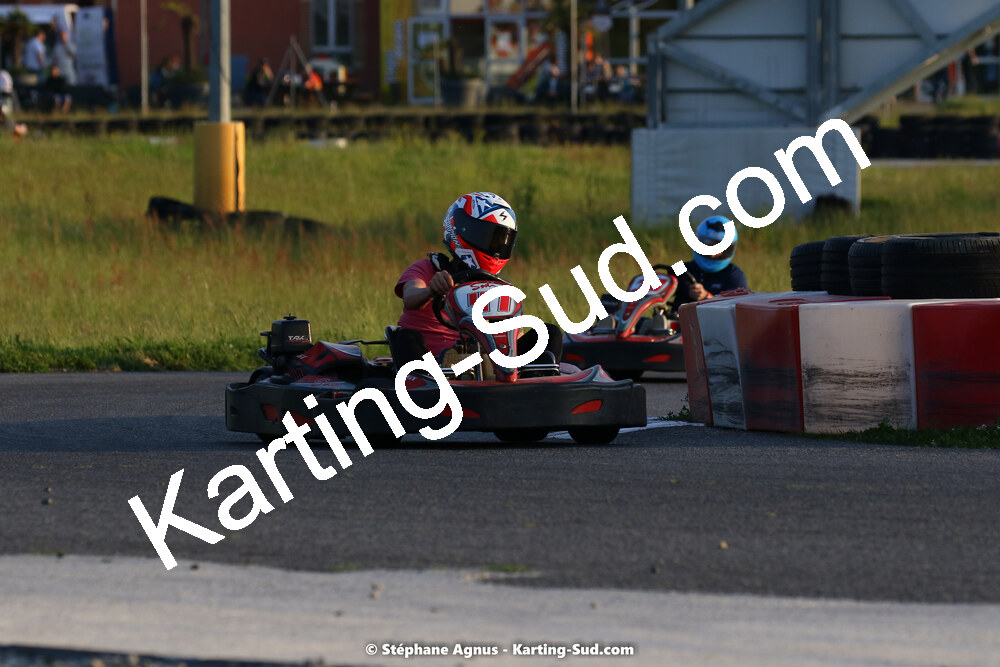 07/05/2022 : Endurance Loisir Les Razbitumes pour “1 maillot pour la vie” & Les Socio Esthéticiennes (Photos Stéphane Agnus) 2022 — karting