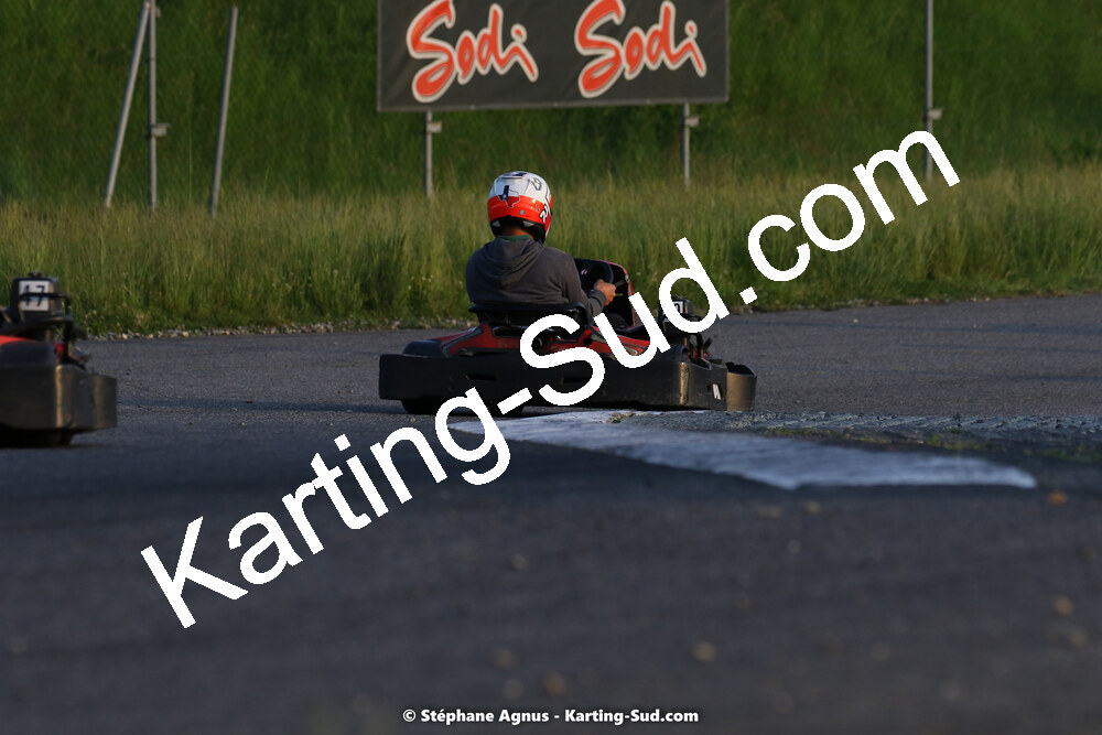 07/05/2022 : Endurance Loisir Les Razbitumes pour “1 maillot pour la vie” & Les Socio Esthéticiennes (Photos Stéphane Agnus) 2022 — karting