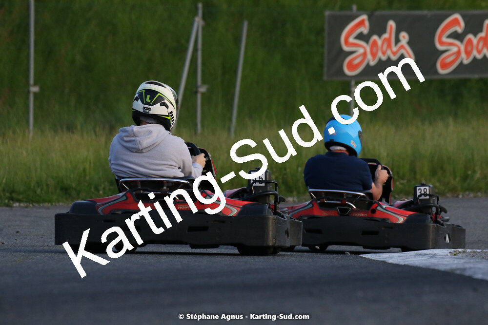 07/05/2022 : Endurance Loisir Les Razbitumes pour “1 maillot pour la vie” & Les Socio Esthéticiennes (Photos Stéphane Agnus) 2022 — karting