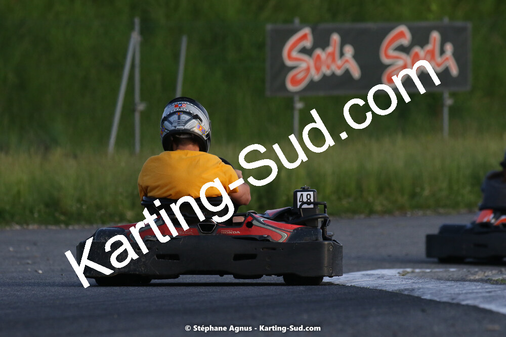 07/05/2022 : Endurance Loisir Les Razbitumes pour “1 maillot pour la vie” & Les Socio Esthéticiennes (Photos Stéphane Agnus) 2022 — karting