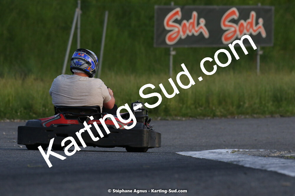 07/05/2022 : Endurance Loisir Les Razbitumes pour “1 maillot pour la vie” & Les Socio Esthéticiennes (Photos Stéphane Agnus) 2022 — karting