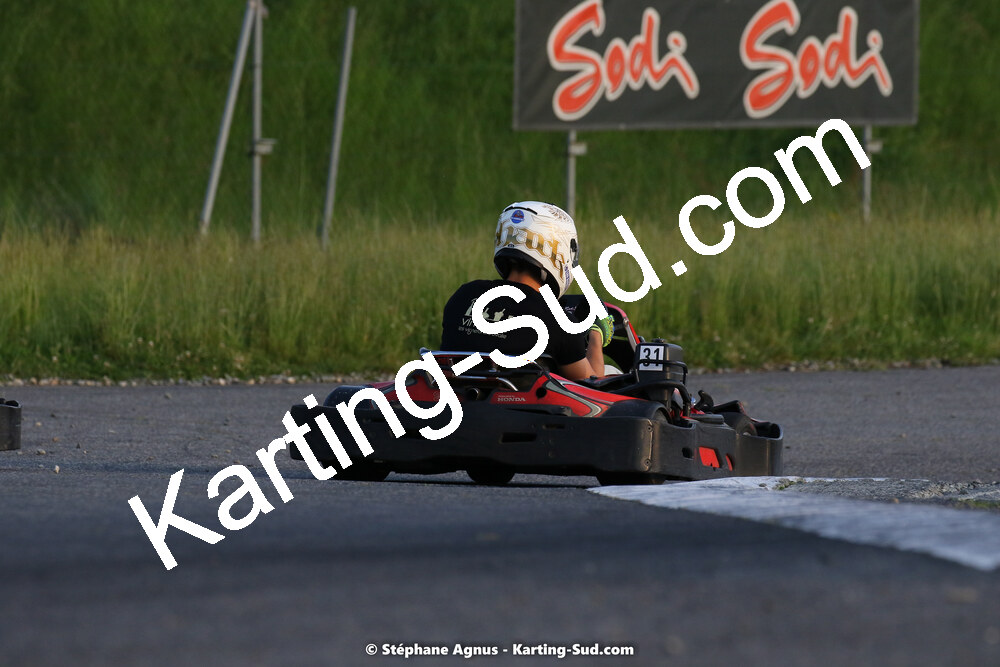 07/05/2022 : Endurance Loisir Les Razbitumes pour “1 maillot pour la vie” & Les Socio Esthéticiennes (Photos Stéphane Agnus) 2022 — karting