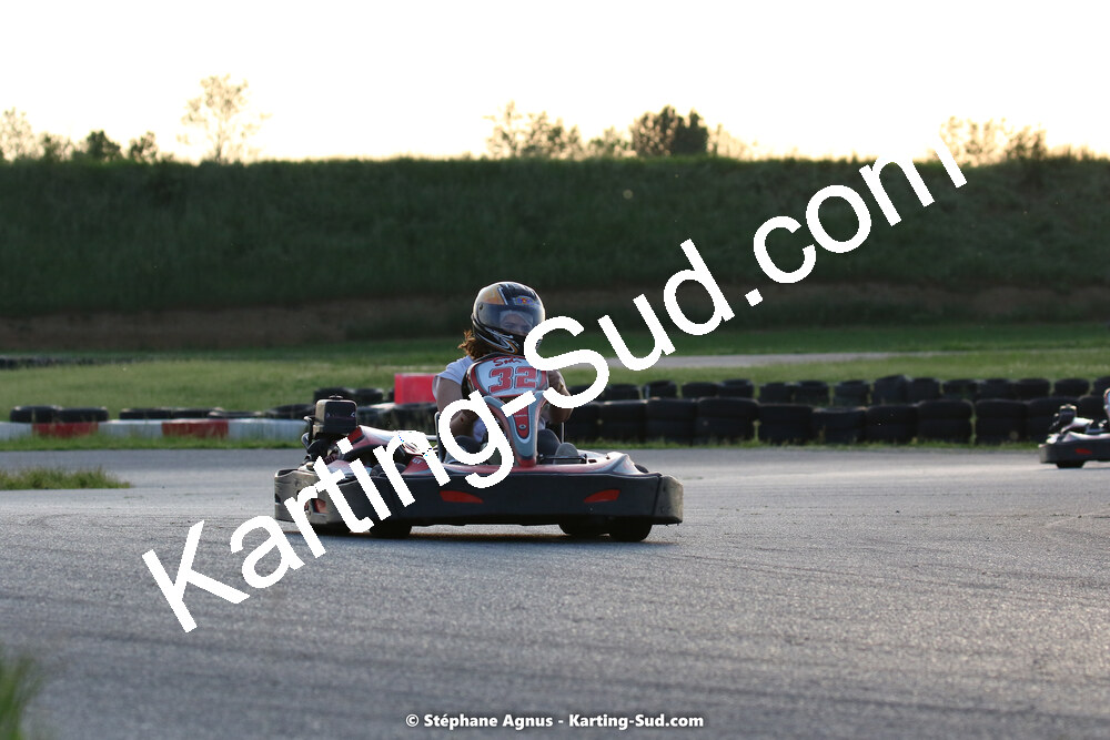 07/05/2022 : Endurance Loisir Les Razbitumes pour “1 maillot pour la vie” & Les Socio Esthéticiennes (Photos Stéphane Agnus) 2022 — karting