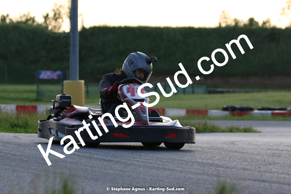 07/05/2022 : Endurance Loisir Les Razbitumes pour “1 maillot pour la vie” & Les Socio Esthéticiennes (Photos Stéphane Agnus) 2022 — karting