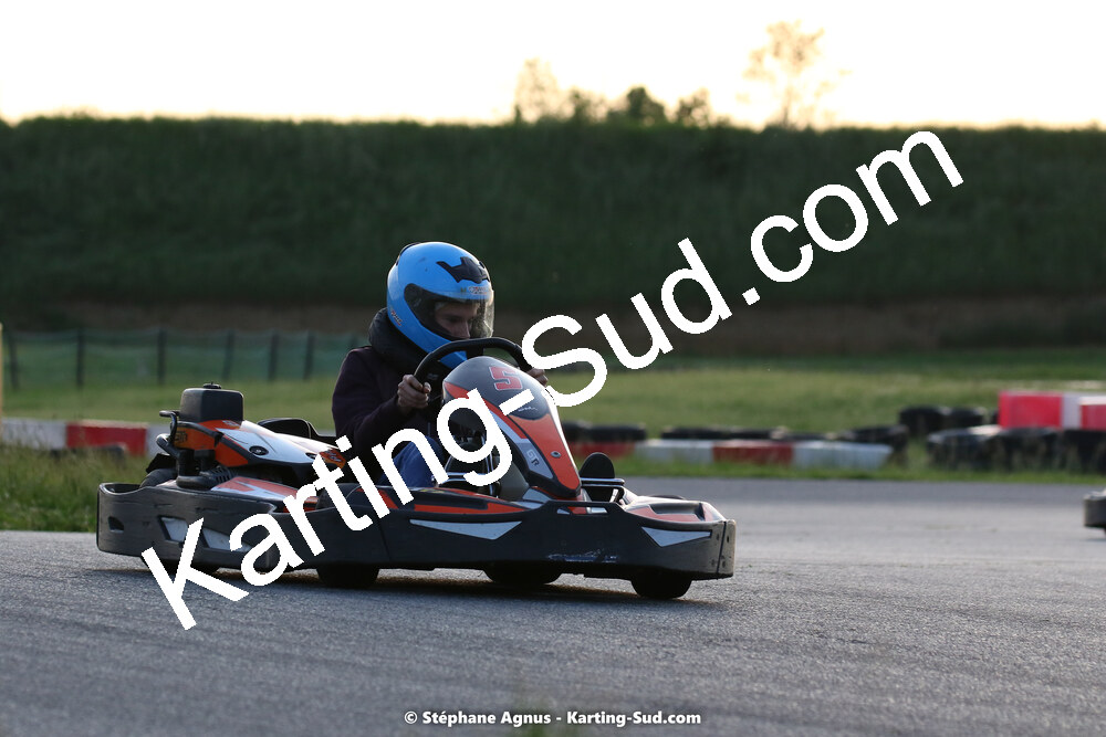07/05/2022 : Endurance Loisir Les Razbitumes pour “1 maillot pour la vie” & Les Socio Esthéticiennes (Photos Stéphane Agnus) 2022 — karting
