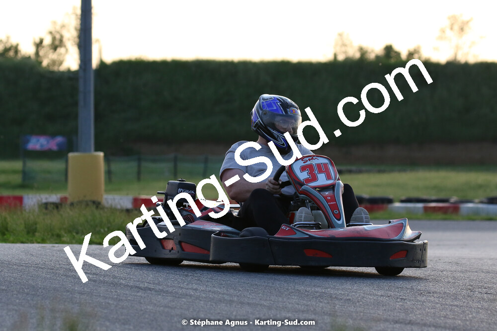 07/05/2022 : Endurance Loisir Les Razbitumes pour “1 maillot pour la vie” & Les Socio Esthéticiennes (Photos Stéphane Agnus) 2022 — karting