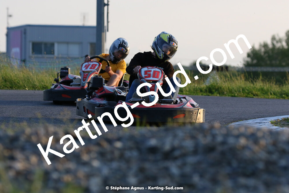 07/05/2022 : Endurance Loisir Les Razbitumes pour “1 maillot pour la vie” & Les Socio Esthéticiennes (Photos Stéphane Agnus) 2022 — karting