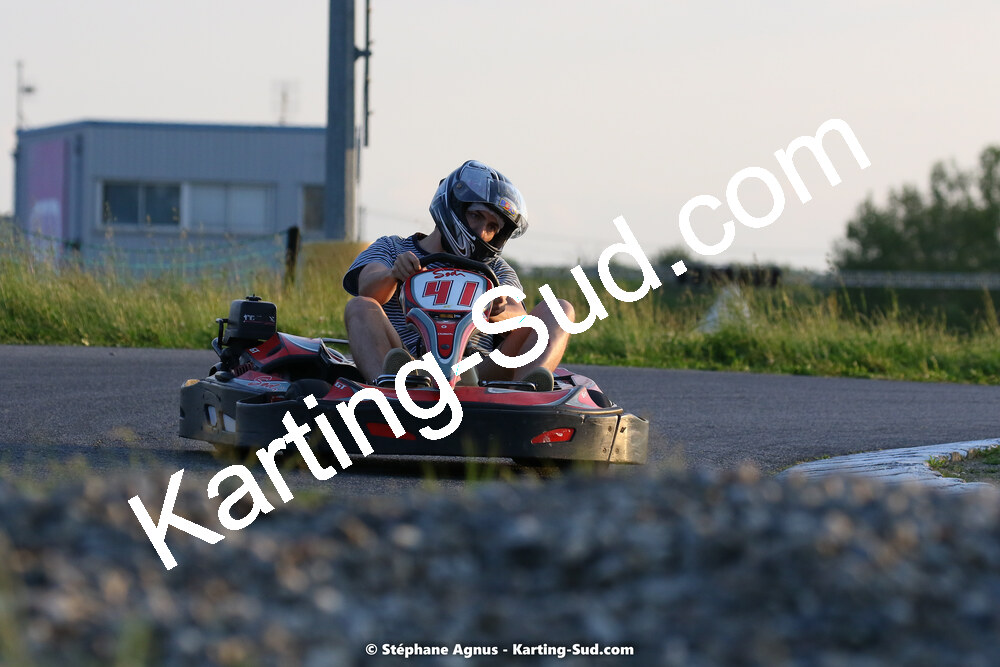 07/05/2022 : Endurance Loisir Les Razbitumes pour “1 maillot pour la vie” & Les Socio Esthéticiennes (Photos Stéphane Agnus) 2022 — karting