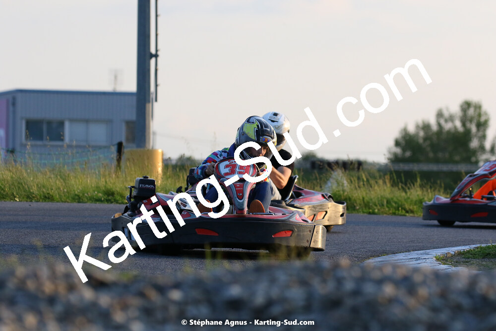07/05/2022 : Endurance Loisir Les Razbitumes pour “1 maillot pour la vie” & Les Socio Esthéticiennes (Photos Stéphane Agnus) 2022 — karting