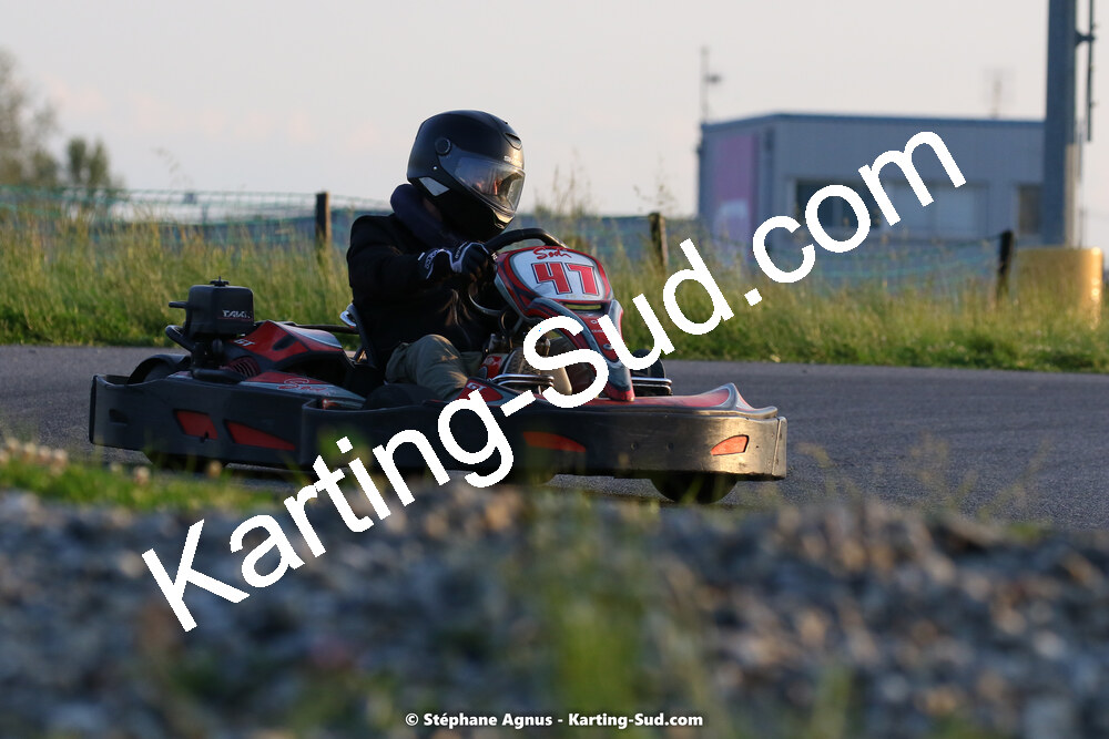07/05/2022 : Endurance Loisir Les Razbitumes pour “1 maillot pour la vie” & Les Socio Esthéticiennes (Photos Stéphane Agnus) 2022 — karting
