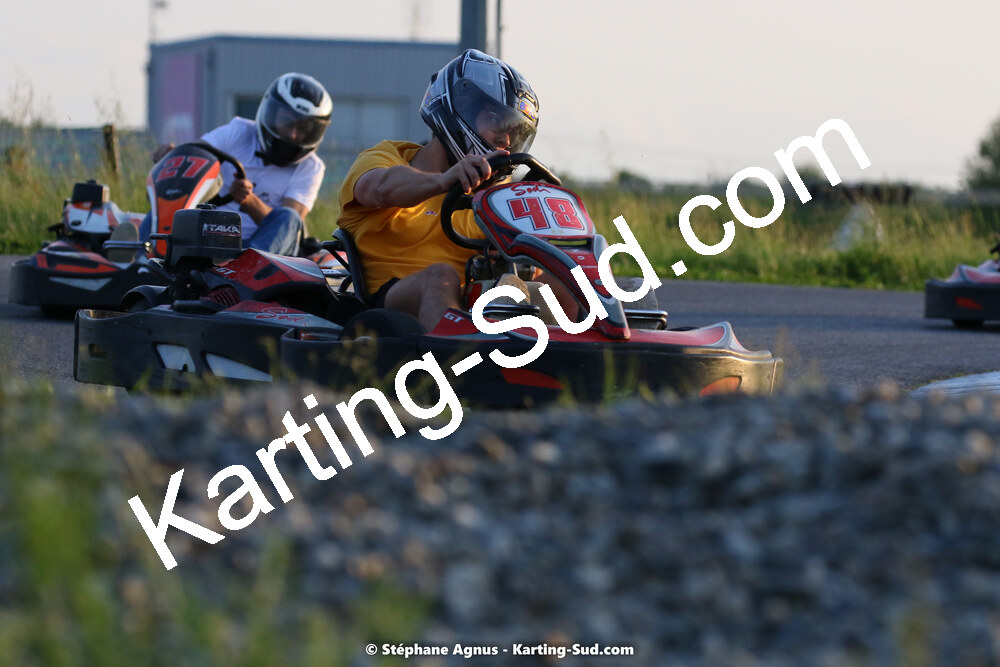 07/05/2022 : Endurance Loisir Les Razbitumes pour “1 maillot pour la vie” & Les Socio Esthéticiennes (Photos Stéphane Agnus) 2022 — karting