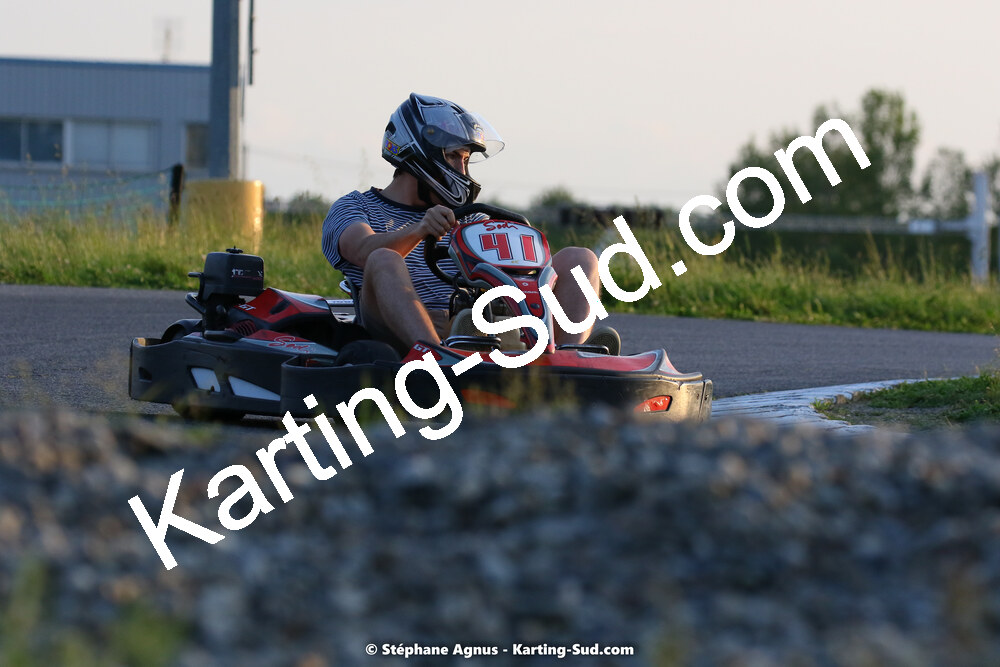07/05/2022 : Endurance Loisir Les Razbitumes pour “1 maillot pour la vie” & Les Socio Esthéticiennes (Photos Stéphane Agnus) 2022 — karting