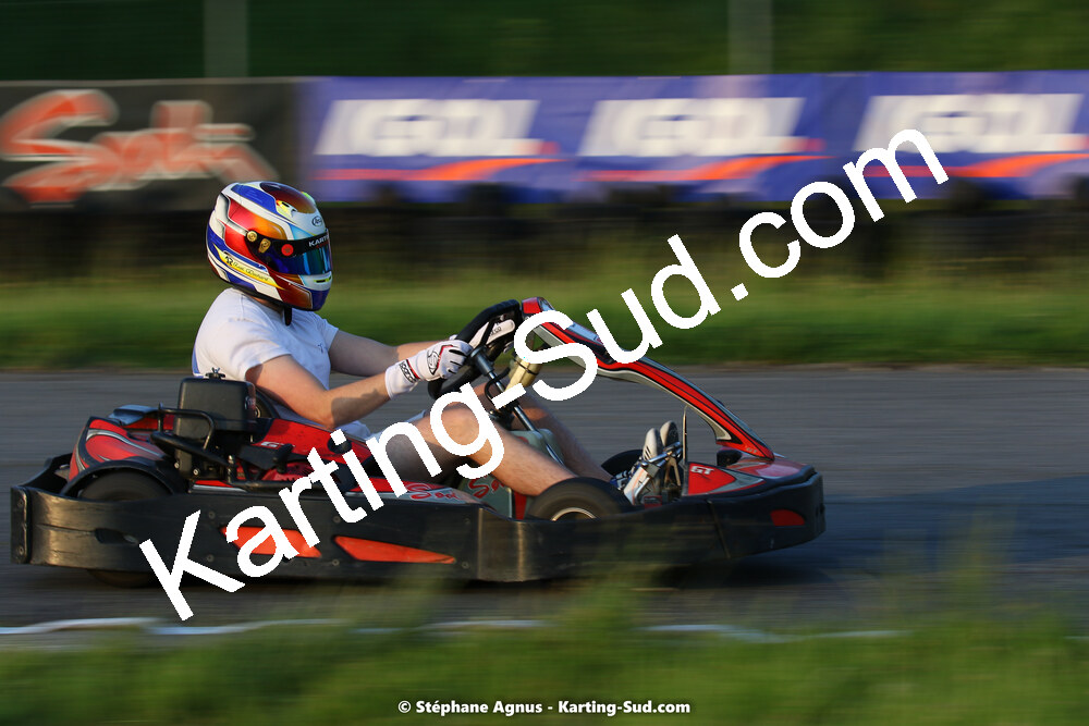07/05/2022 : Endurance Loisir Les Razbitumes pour “1 maillot pour la vie” & Les Socio Esthéticiennes (Photos Stéphane Agnus) 2022 — karting