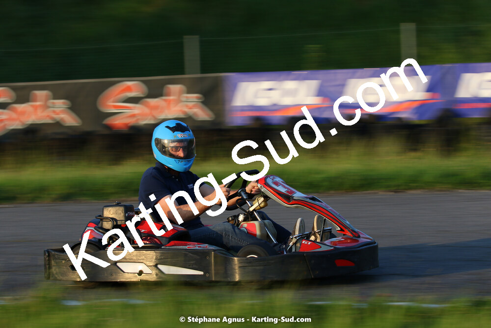 07/05/2022 : Endurance Loisir Les Razbitumes pour “1 maillot pour la vie” & Les Socio Esthéticiennes (Photos Stéphane Agnus) 2022 — karting