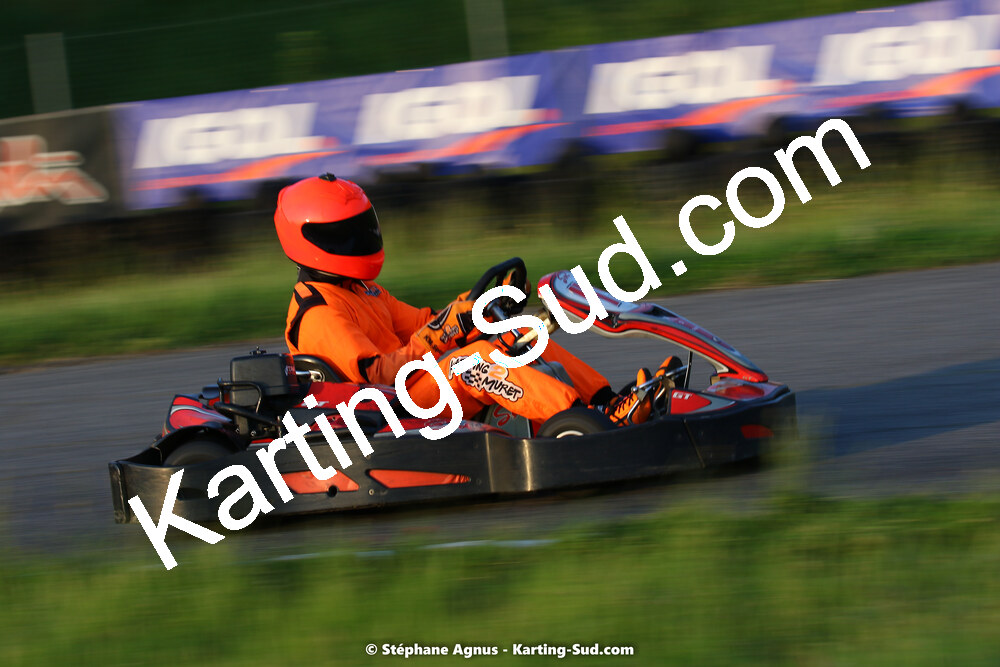 07/05/2022 : Endurance Loisir Les Razbitumes pour “1 maillot pour la vie” & Les Socio Esthéticiennes (Photos Stéphane Agnus) 2022 — karting