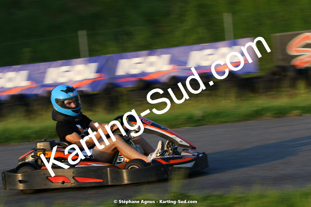 07/05/2022 : Endurance Loisir Les Razbitumes pour “1 maillot pour la vie” & Les Socio Esthéticiennes (Photos Stéphane Agnus) 2022 — karting