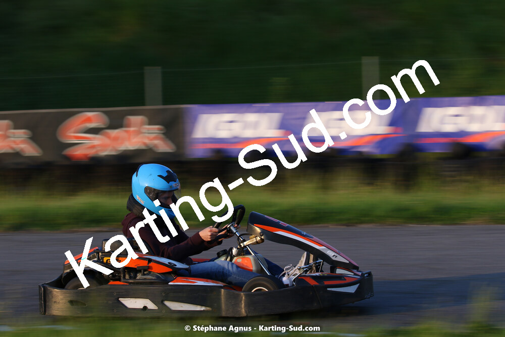 07/05/2022 : Endurance Loisir Les Razbitumes pour “1 maillot pour la vie” & Les Socio Esthéticiennes (Photos Stéphane Agnus) 2022 — karting