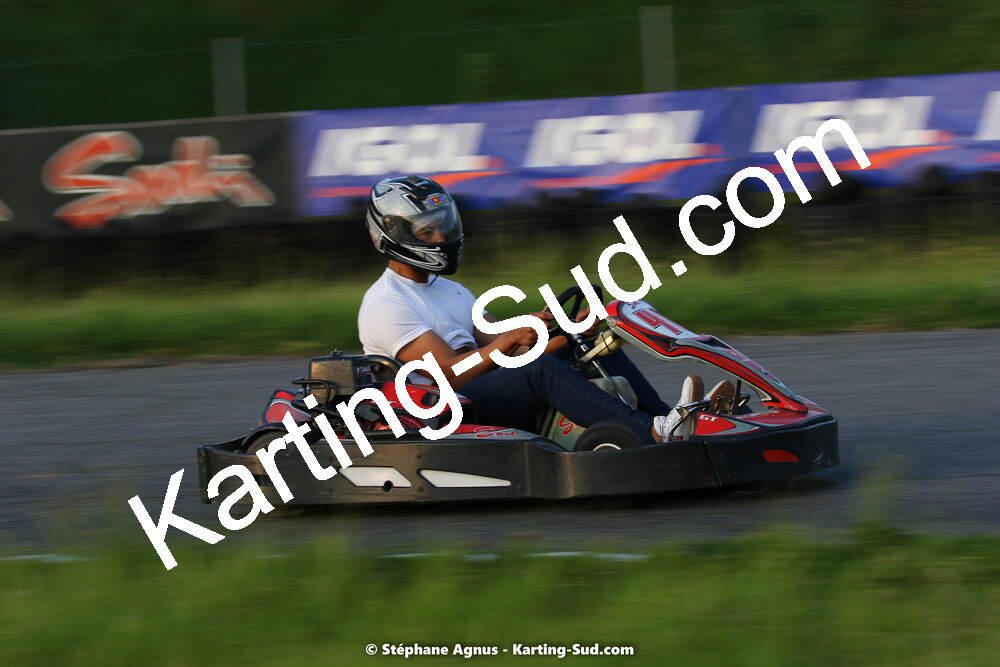 07/05/2022 : Endurance Loisir Les Razbitumes pour “1 maillot pour la vie” & Les Socio Esthéticiennes (Photos Stéphane Agnus) 2022 — karting