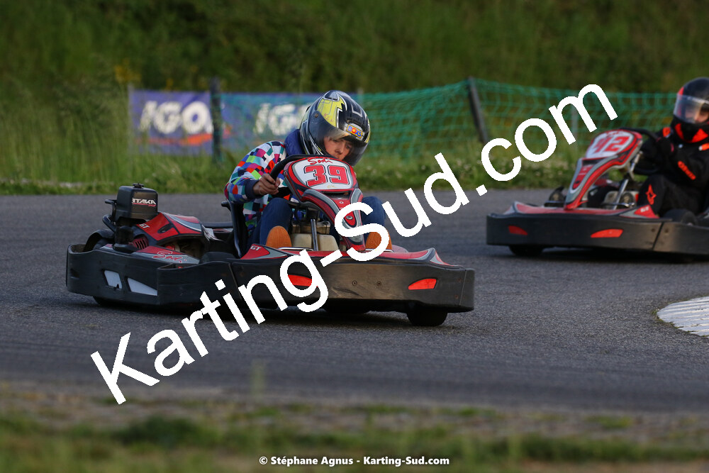 07/05/2022 : Endurance Loisir Les Razbitumes pour “1 maillot pour la vie” & Les Socio Esthéticiennes (Photos Stéphane Agnus) 2022 — karting