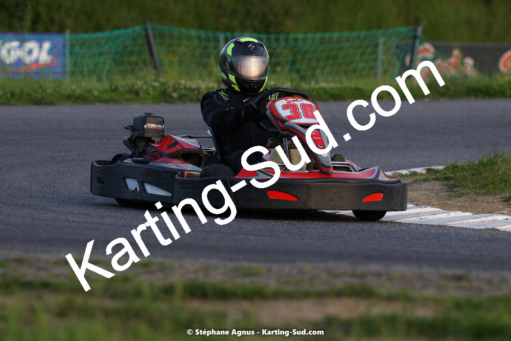 07/05/2022 : Endurance Loisir Les Razbitumes pour “1 maillot pour la vie” & Les Socio Esthéticiennes (Photos Stéphane Agnus) 2022 — karting