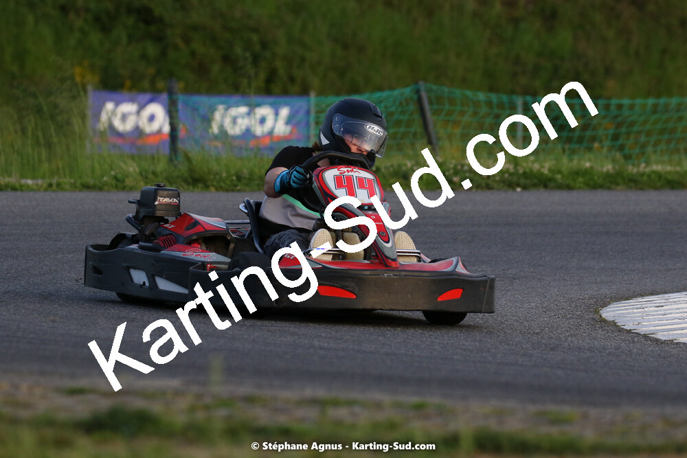 07/05/2022 : Endurance Loisir Les Razbitumes pour “1 maillot pour la vie” & Les Socio Esthéticiennes (Photos Stéphane Agnus) 2022 — karting