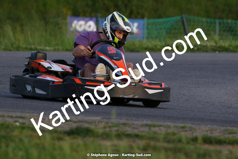 07/05/2022 : Endurance Loisir Les Razbitumes pour “1 maillot pour la vie” & Les Socio Esthéticiennes (Photos Stéphane Agnus) 2022 — karting