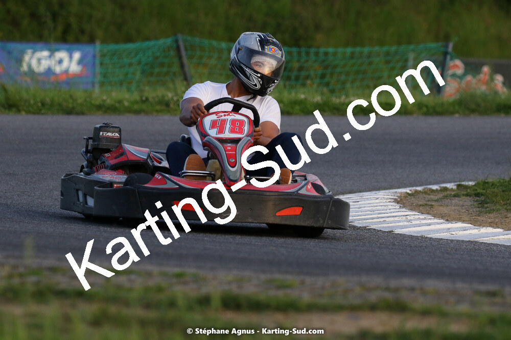 07/05/2022 : Endurance Loisir Les Razbitumes pour “1 maillot pour la vie” & Les Socio Esthéticiennes (Photos Stéphane Agnus) 2022 — karting