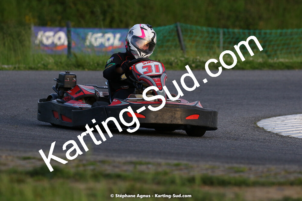 07/05/2022 : Endurance Loisir Les Razbitumes pour “1 maillot pour la vie” & Les Socio Esthéticiennes (Photos Stéphane Agnus) 2022 — karting