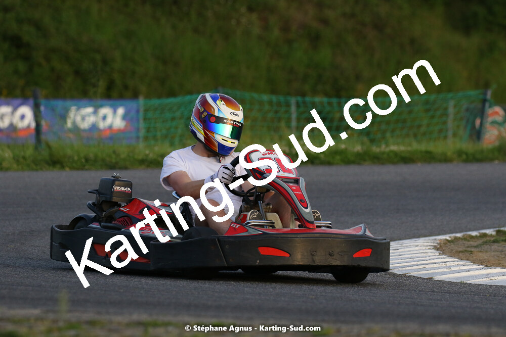 07/05/2022 : Endurance Loisir Les Razbitumes pour “1 maillot pour la vie” & Les Socio Esthéticiennes (Photos Stéphane Agnus) 2022 — karting