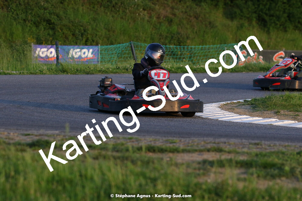 07/05/2022 : Endurance Loisir Les Razbitumes pour “1 maillot pour la vie” & Les Socio Esthéticiennes (Photos Stéphane Agnus) 2022 — karting
