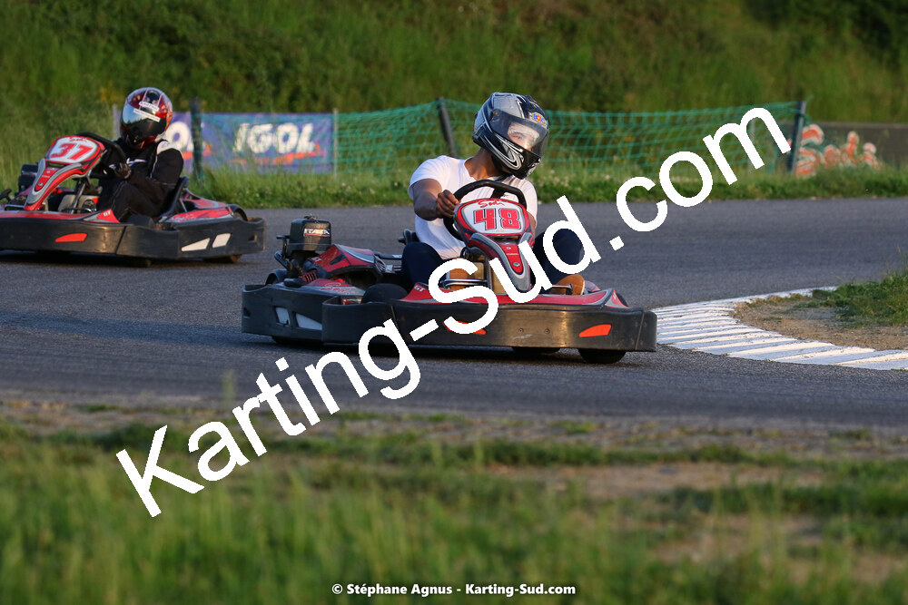 07/05/2022 : Endurance Loisir Les Razbitumes pour “1 maillot pour la vie” & Les Socio Esthéticiennes (Photos Stéphane Agnus) 2022 — karting
