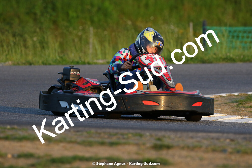 07/05/2022 : Endurance Loisir Les Razbitumes pour “1 maillot pour la vie” & Les Socio Esthéticiennes (Photos Stéphane Agnus) 2022 — karting