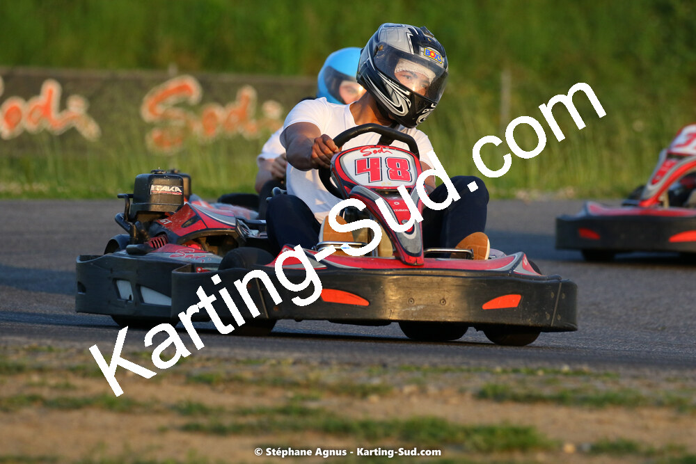 07/05/2022 : Endurance Loisir Les Razbitumes pour “1 maillot pour la vie” & Les Socio Esthéticiennes (Photos Stéphane Agnus) 2022 — karting