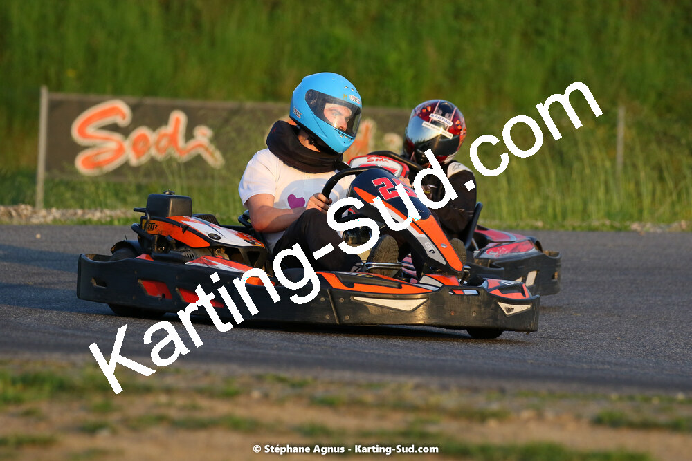 07/05/2022 : Endurance Loisir Les Razbitumes pour “1 maillot pour la vie” & Les Socio Esthéticiennes (Photos Stéphane Agnus) 2022 — karting
