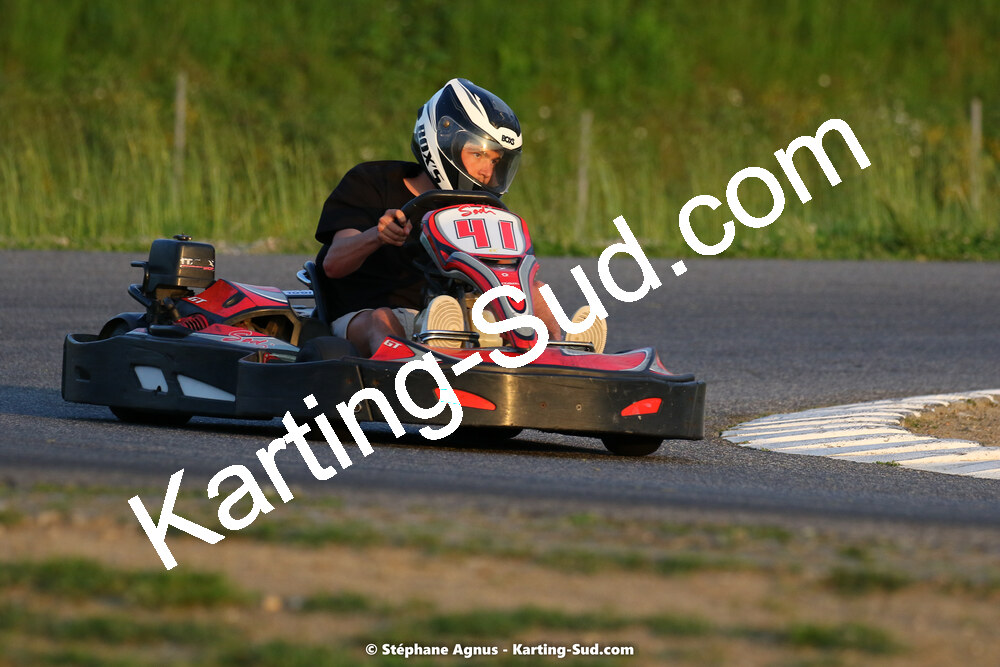 07/05/2022 : Endurance Loisir Les Razbitumes pour “1 maillot pour la vie” & Les Socio Esthéticiennes (Photos Stéphane Agnus) 2022 — karting