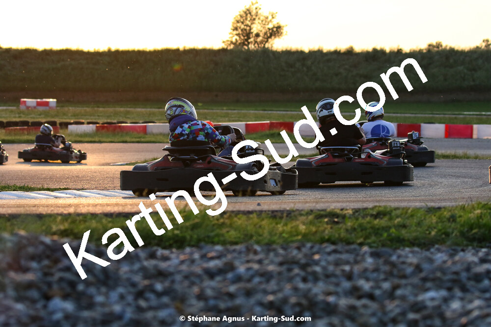 07/05/2022 : Endurance Loisir Les Razbitumes pour “1 maillot pour la vie” & Les Socio Esthéticiennes (Photos Stéphane Agnus) 2022 — karting