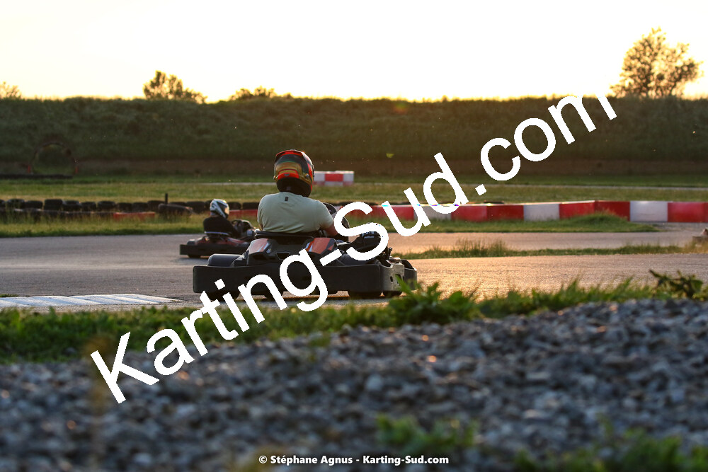 07/05/2022 : Endurance Loisir Les Razbitumes pour “1 maillot pour la vie” & Les Socio Esthéticiennes (Photos Stéphane Agnus) 2022 — karting