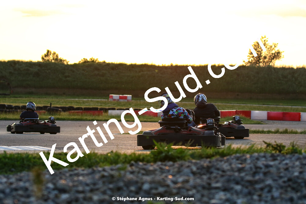 07/05/2022 : Endurance Loisir Les Razbitumes pour “1 maillot pour la vie” & Les Socio Esthéticiennes (Photos Stéphane Agnus) 2022 — karting