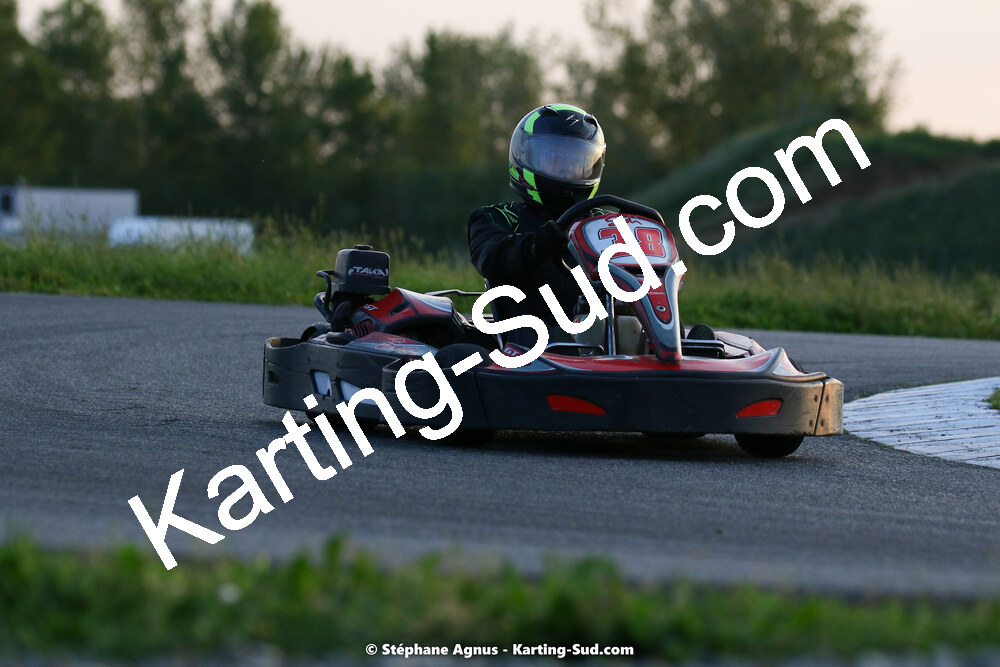 07/05/2022 : Endurance Loisir Les Razbitumes pour “1 maillot pour la vie” & Les Socio Esthéticiennes (Photos Stéphane Agnus) 2022 — karting