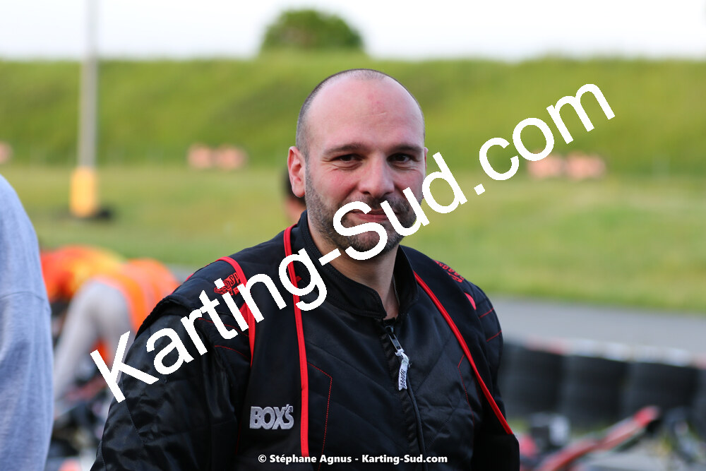 07/05/2022 : Endurance Loisir Les Razbitumes pour “1 maillot pour la vie” & Les Socio Esthéticiennes (Photos Stéphane Agnus) 2022 — karting