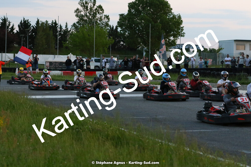 07/05/2022 : Endurance Loisir Les Razbitumes pour “1 maillot pour la vie” & Les Socio Esthéticiennes (Photos Stéphane Agnus) 2022 — karting