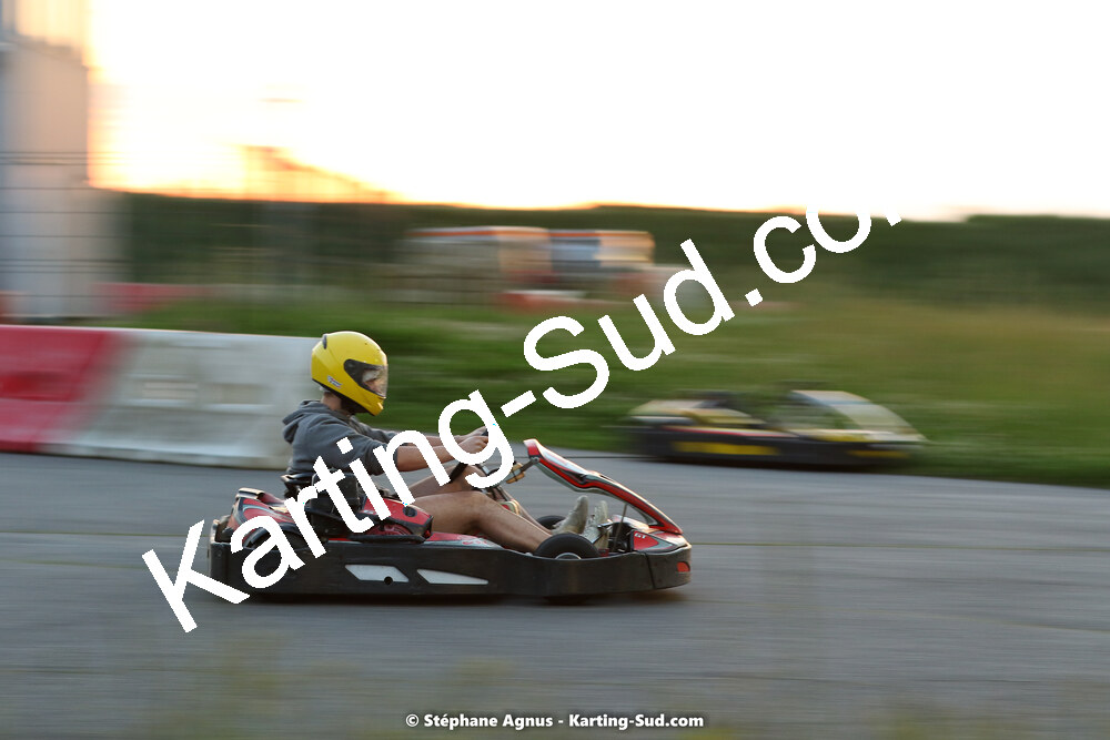 07/05/2022 : Endurance Loisir Les Razbitumes pour “1 maillot pour la vie” & Les Socio Esthéticiennes (Photos Stéphane Agnus) 2022 — karting